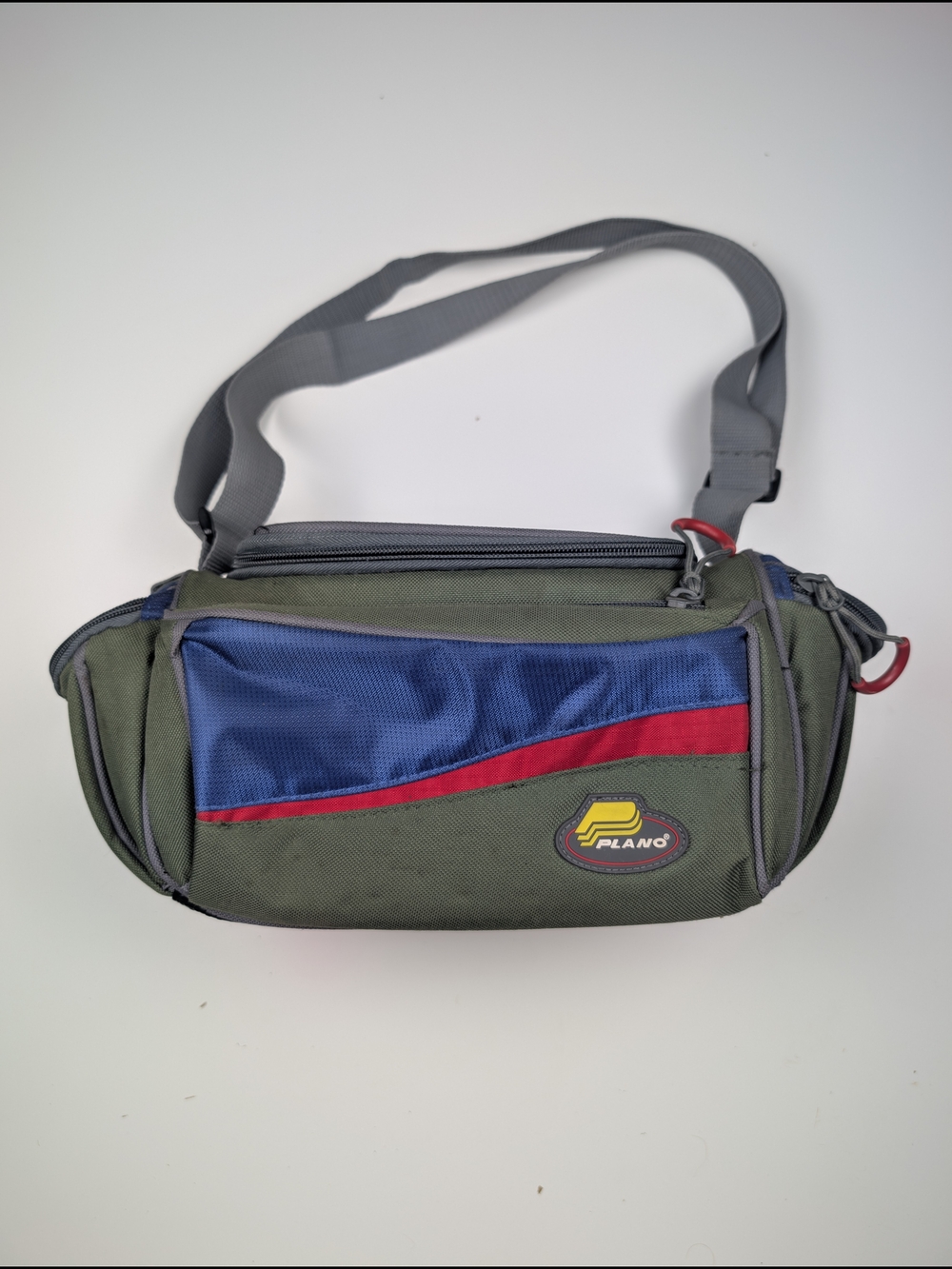 VTG Y2K Plano Softside Fishing Tackle Bag Shoulder Strap Pack Green Blue Red